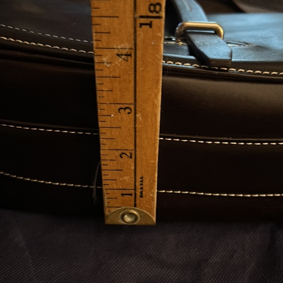 New Dooney and Bourke bag - Picture 12 of 14